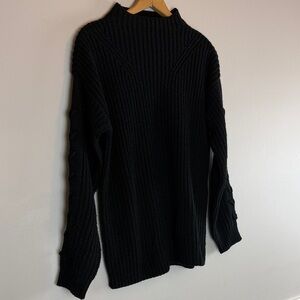 Everly black knit sweater women’s size small